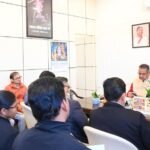 मंत्री गणेश जोशी ने अधिकारियों को आपसी समन्वय के साथ कार्य करने पर विशेष जोर दिया