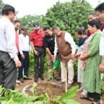 कृषि मंत्री गणेश जोशी ने हरेला पर्व पर फलदार पौधों के संरक्षण का दिलाया संकल्प