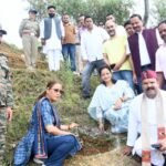 मंत्री रेखा आर्या ने कहा— हर व्यक्ति एक पौधा लगाकर उसे वृक्ष बनने तक संरक्षित रखे