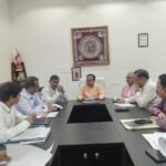 कैबिनेट मंत्री डॉ धन सिंह रावत ने आपदा प्रभावितों को आपदा नीति के तहत मुआवजा देने को कहा